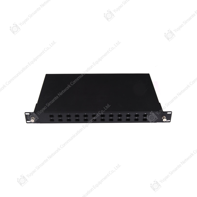 SMT-2213-24P-1U-B نوع الرف المنزلق 24 منفذ لوحة التصحيح الضوئية من الألياف