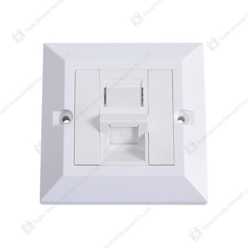 SMT-4306-86X-1X، نوع UK من غطاء مع إطار مشطوف ذو منفذ واحد بزاوية 45 درجة